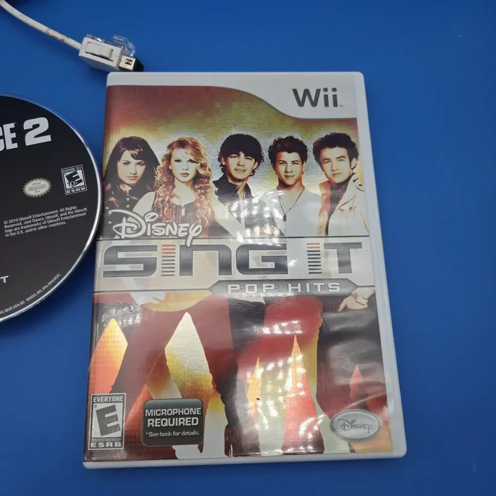 Nintendo Wii RVL-001 Console Bundle Tested Working Cords Nunchuk 2 Games